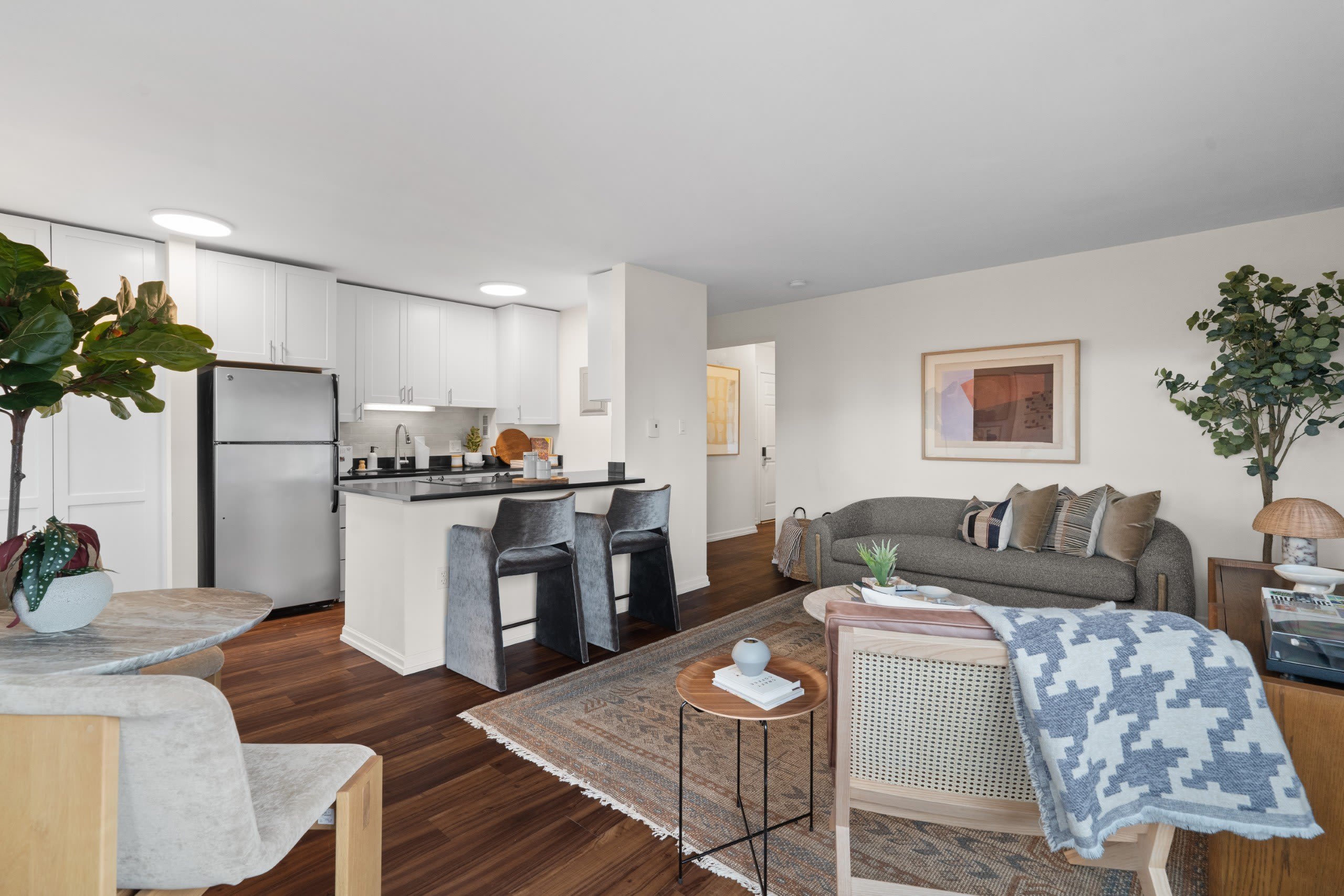 Skye Apartments – photo 4