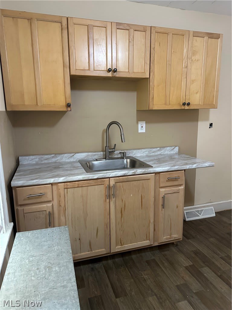 15415 Kinsman Road – photo 3