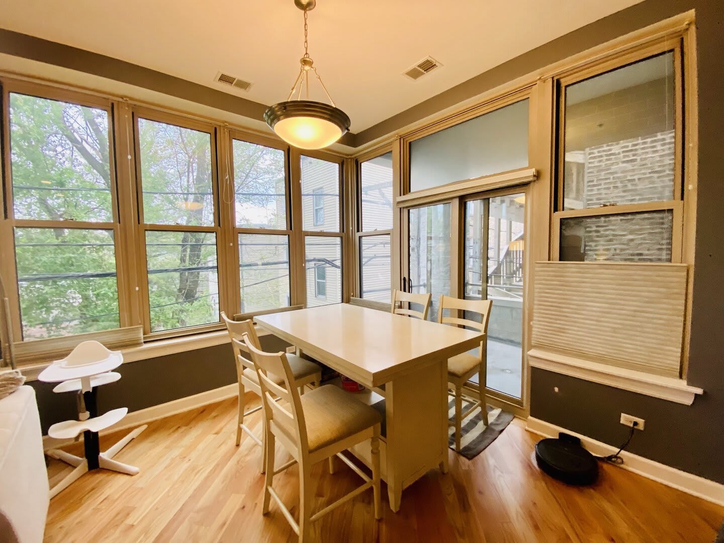 3113 W Lawrence Avenue – photo 5