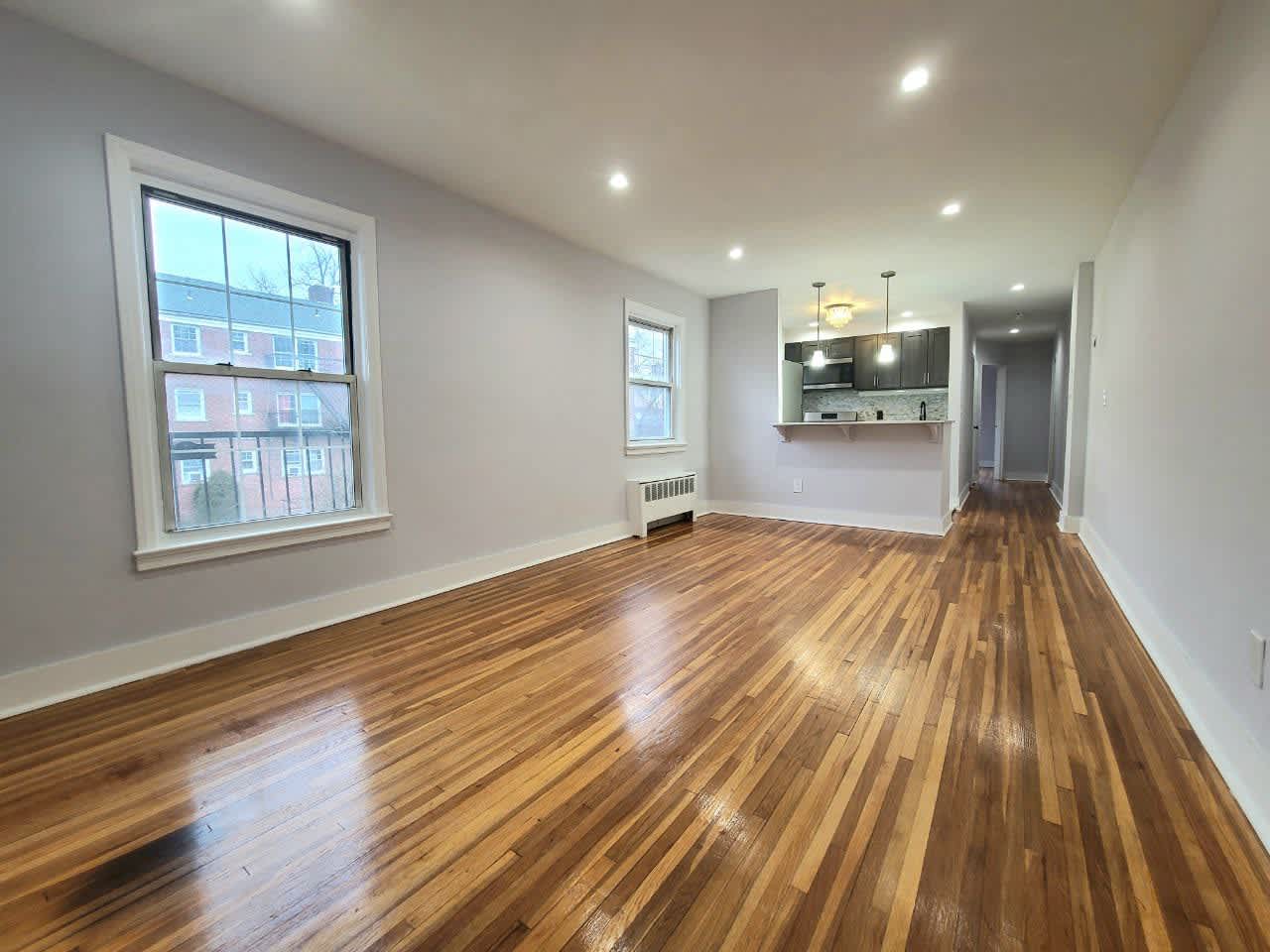 77 Forest Hill Pkwy – photo 2