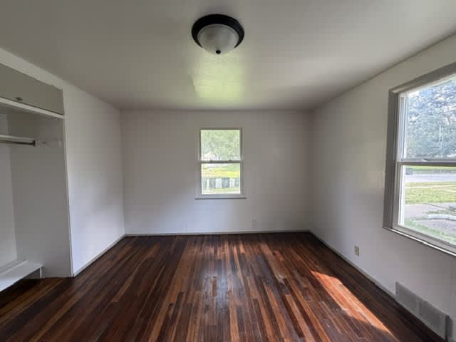2229 Parkview Place – photo 5