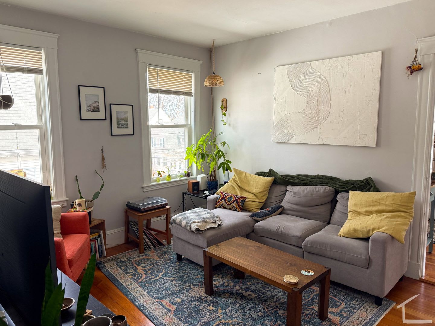 Beautiful Sunny Brighton 3-Bed w/ Parking – photo 2