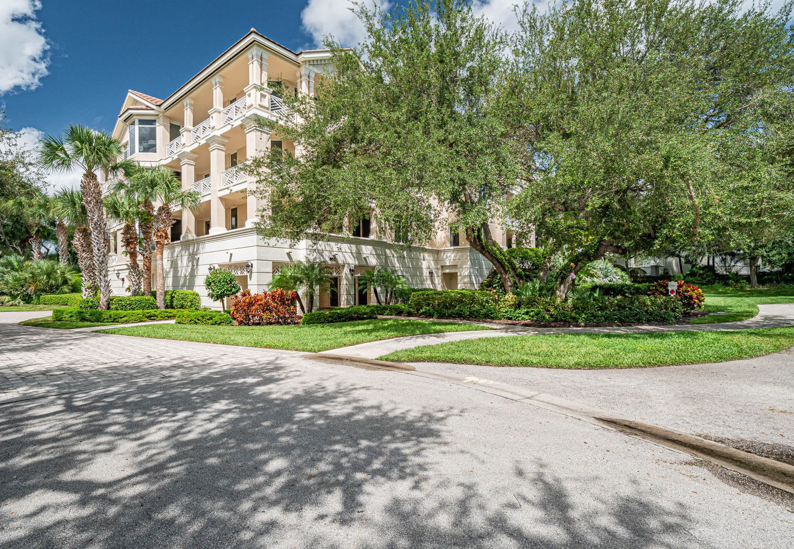 Beautiful Condo – photo 5