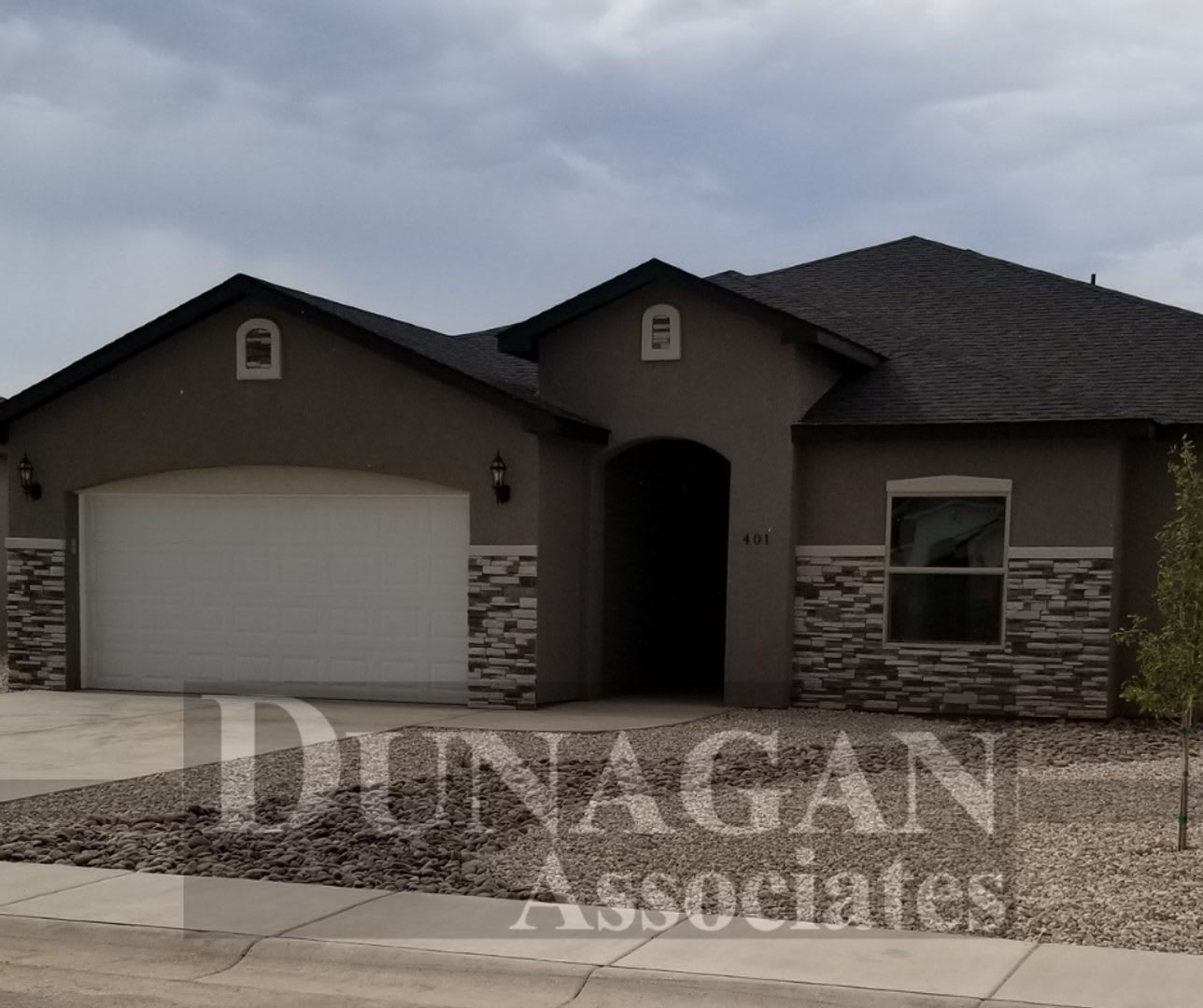 Gorgeous, 4 Bedroom/2 Bath in Martin Farms Subdivision – photo 1