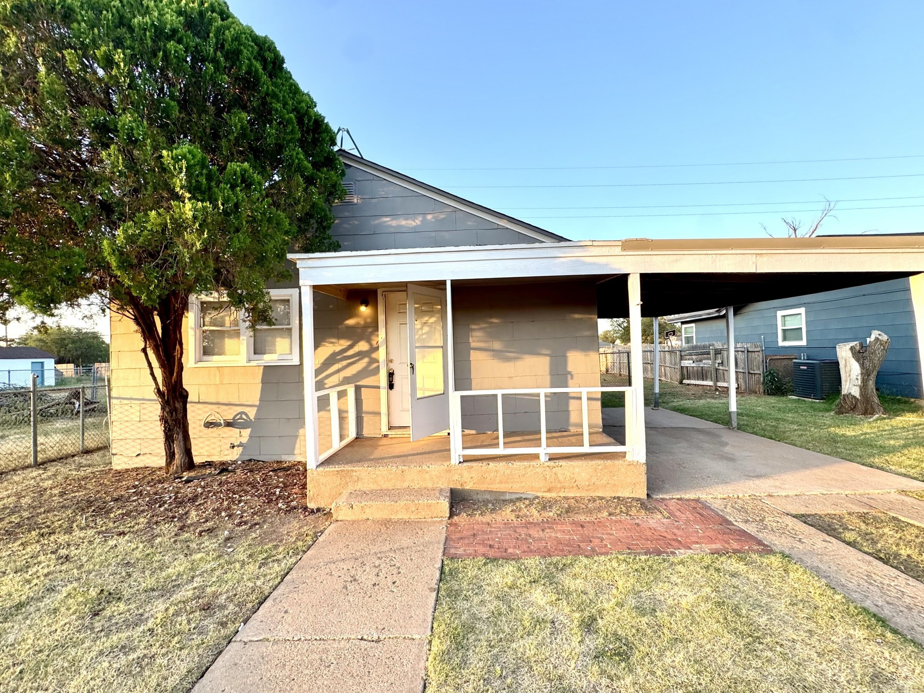 3213 Erskine Street – photo 2