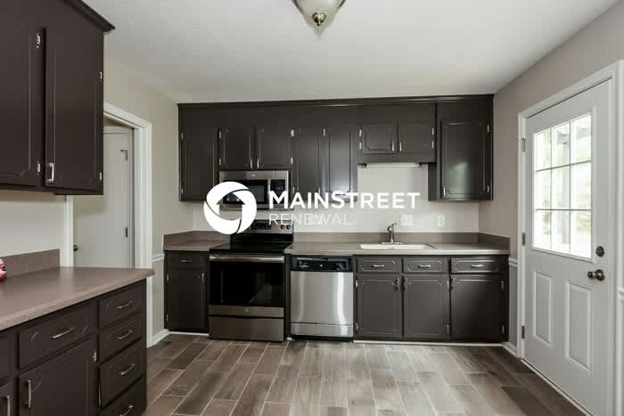 9020 Louvaine Drive – photo 5