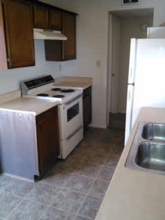 1524 S Columbus Blvd Apt 5 – photo 5
