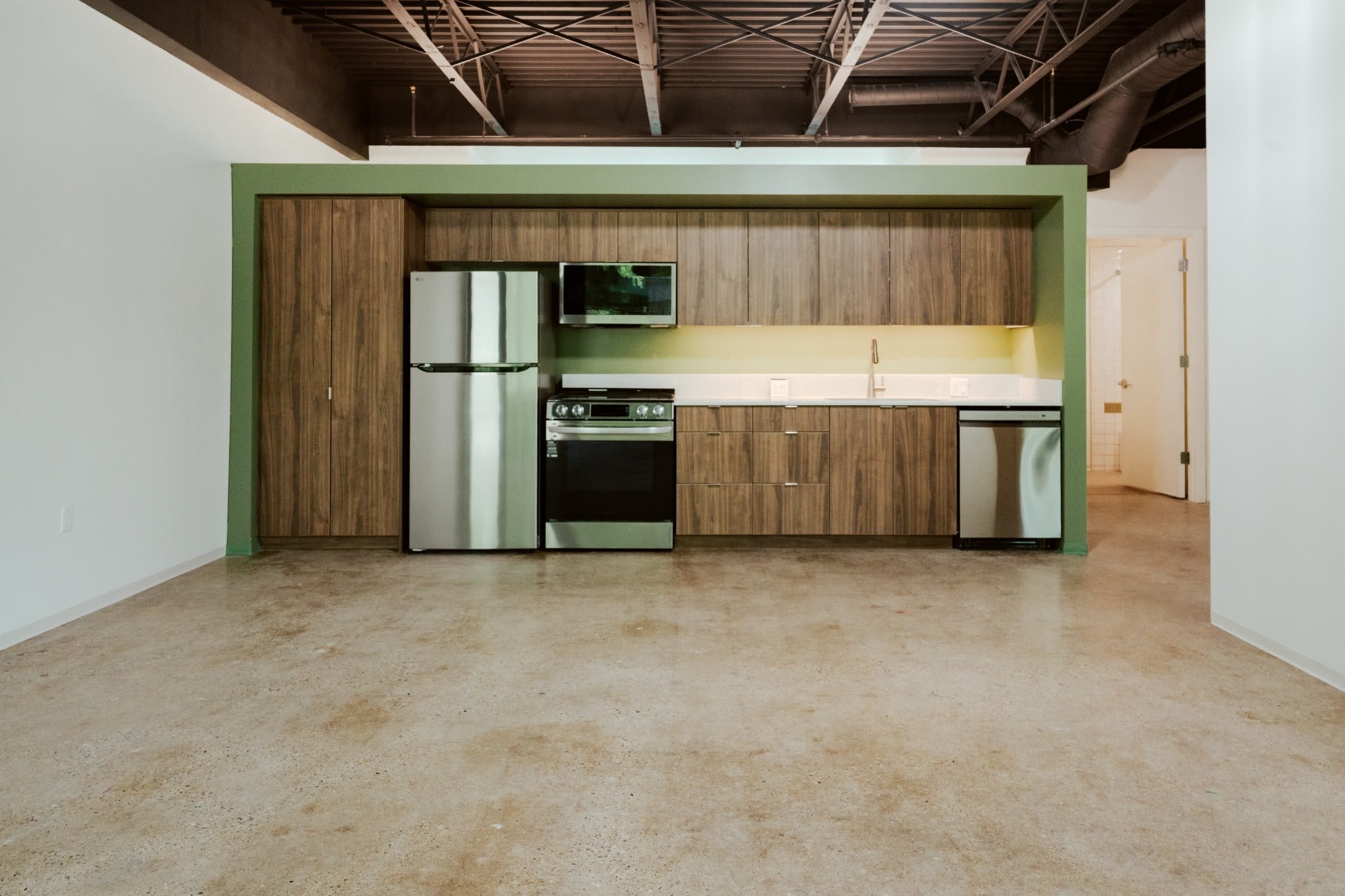 13742 Three Oaks Road – photo 1