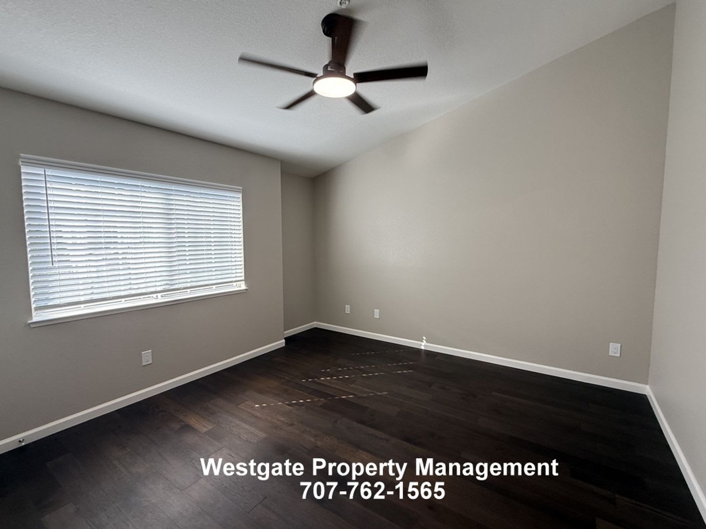 Beautifully Remodeled 3/2.5 Townhome – photo 5