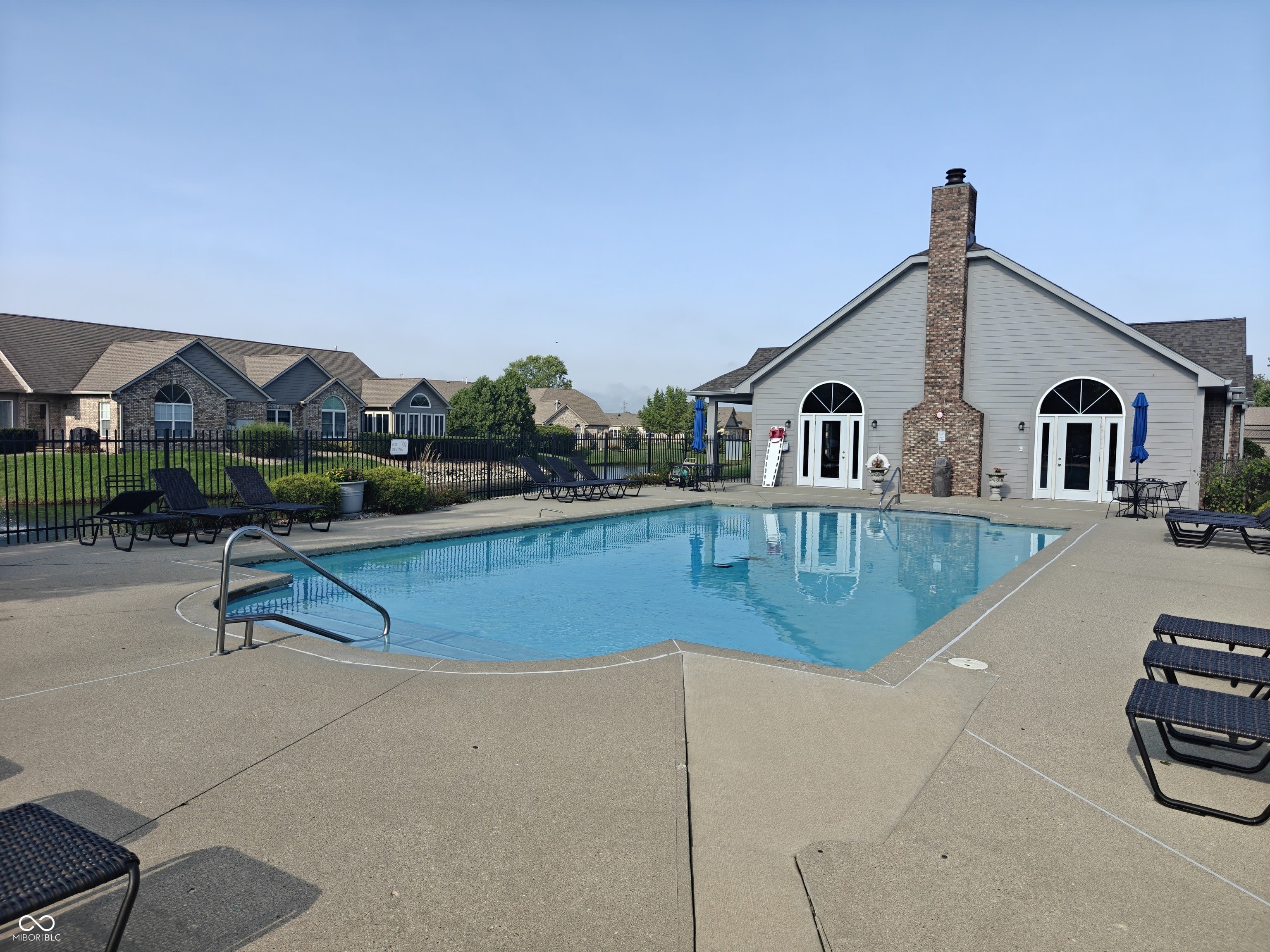 2392 Steeple Chase – photo 4