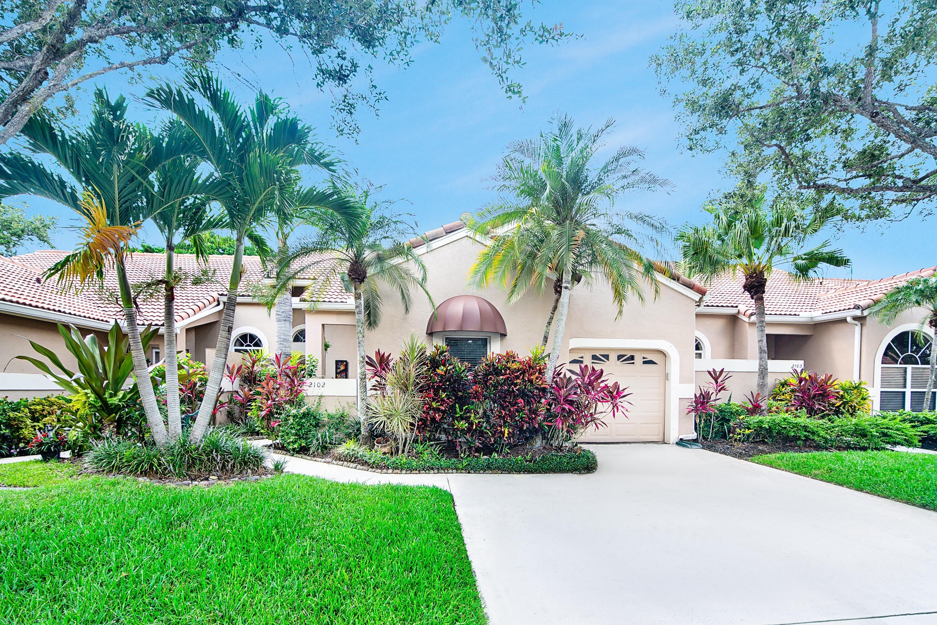 2102 Mahogany Place – photo 1