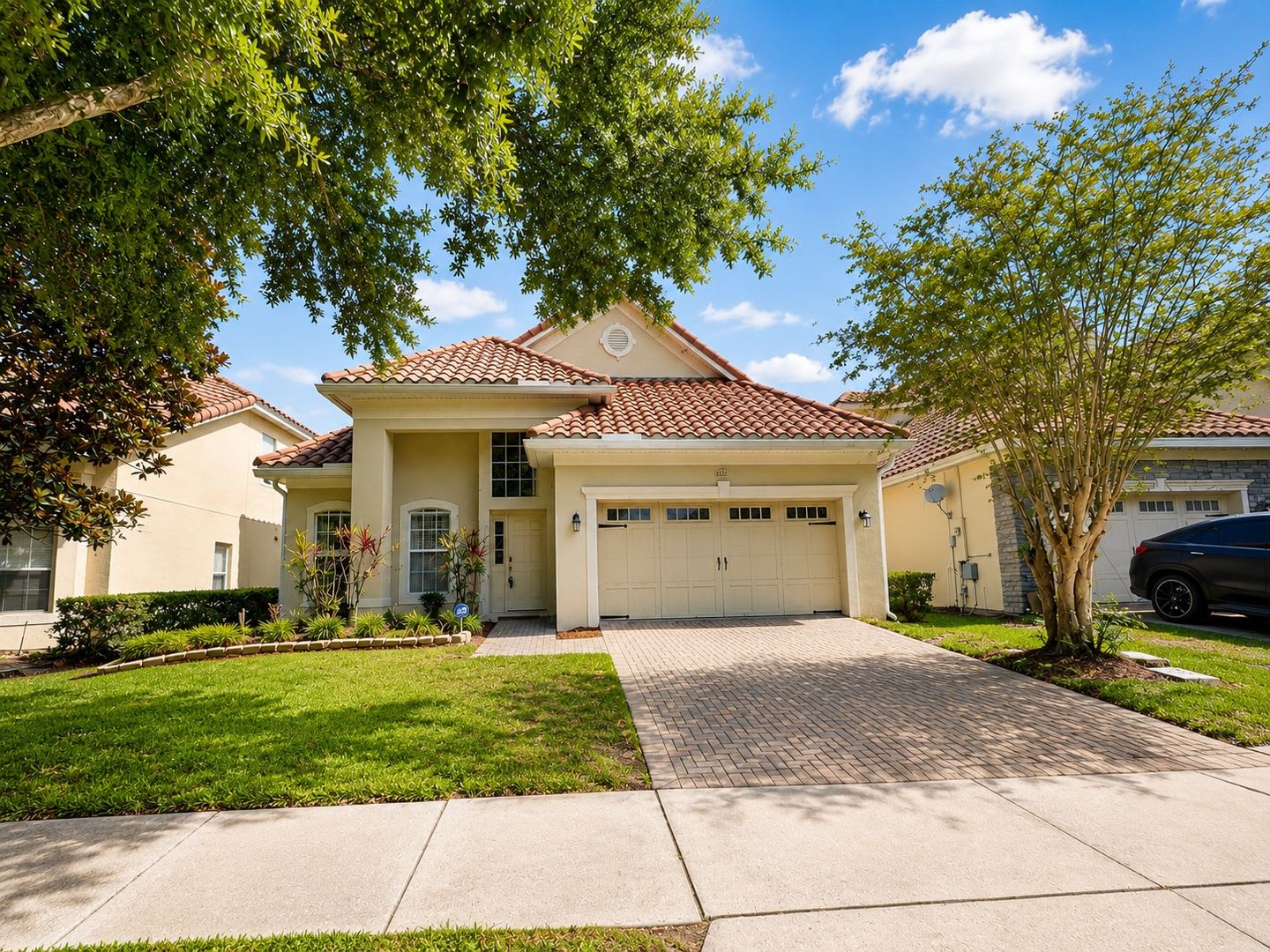 Luxury Living in Toscana at Dr. Phillips – Spacious 4-Bedroom Home with Bonus Room! – photo 2