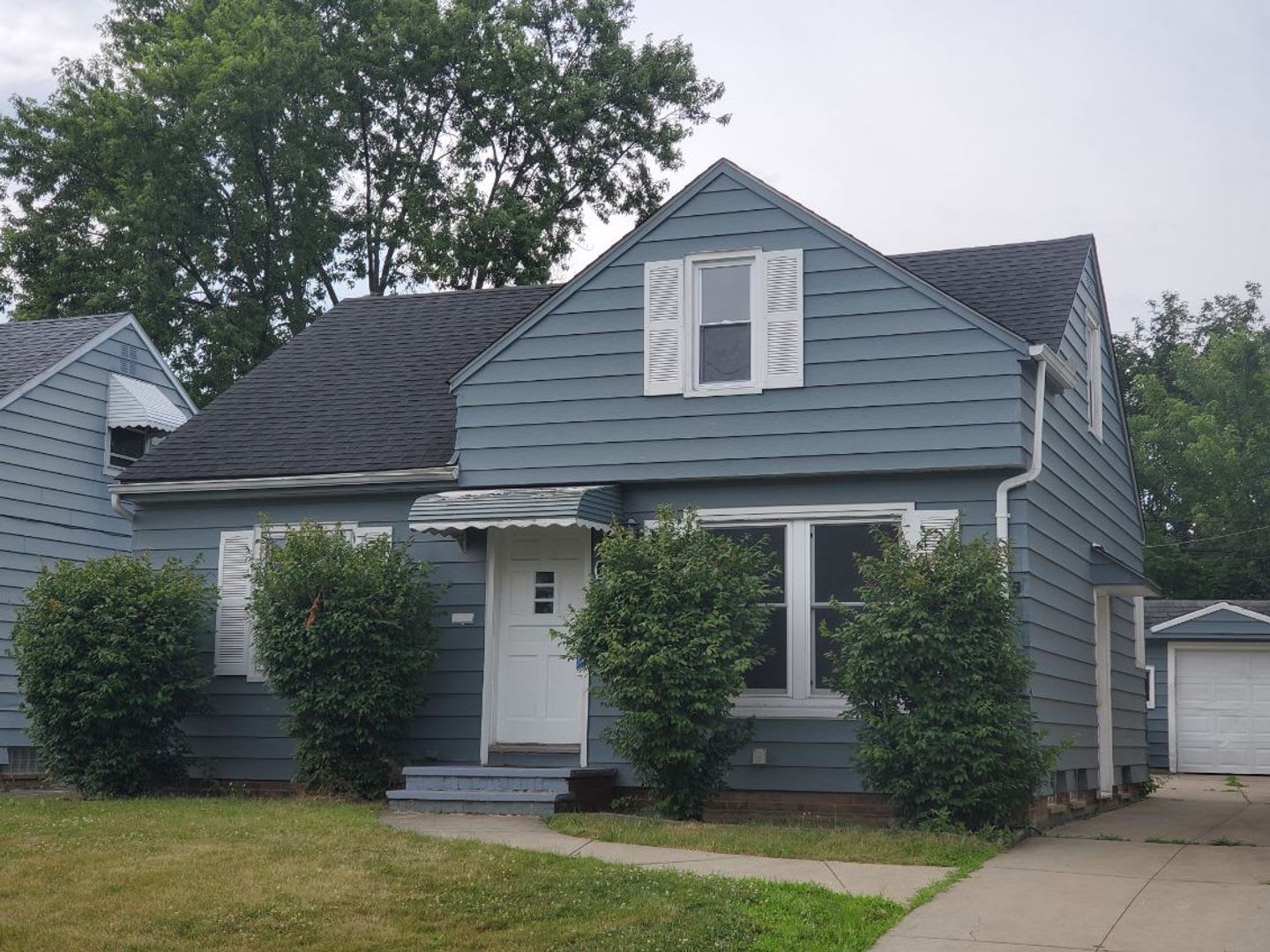 Charming 3-Bedroom Single Family Property in Prime Location – photo 2