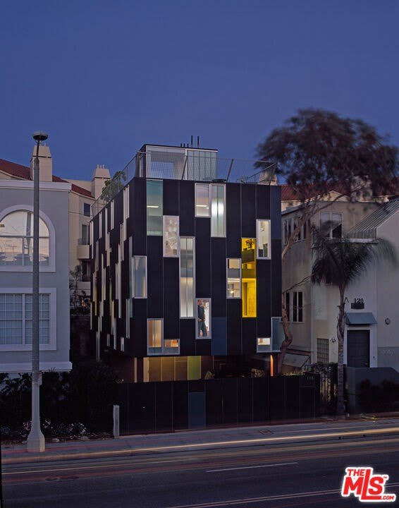 116 Pacific Ave – photo 1