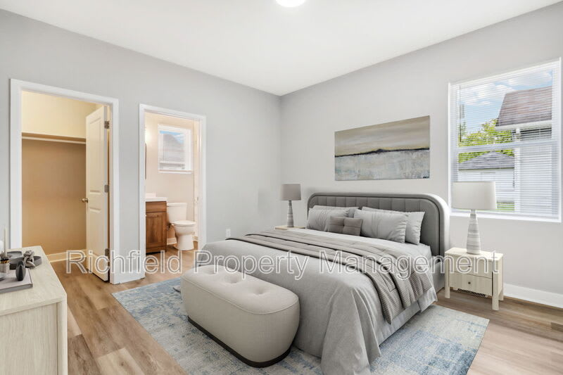 2030 E Maryland St- A – photo 2