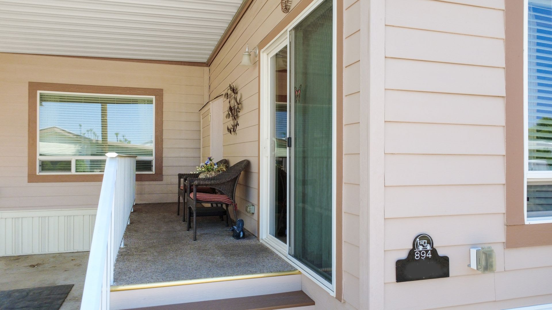 Resort Style Living in Carriage manor! – photo 4