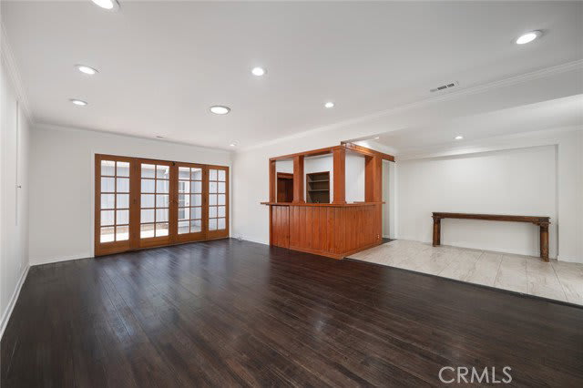 14151 Chandler Boulevard – photo 4