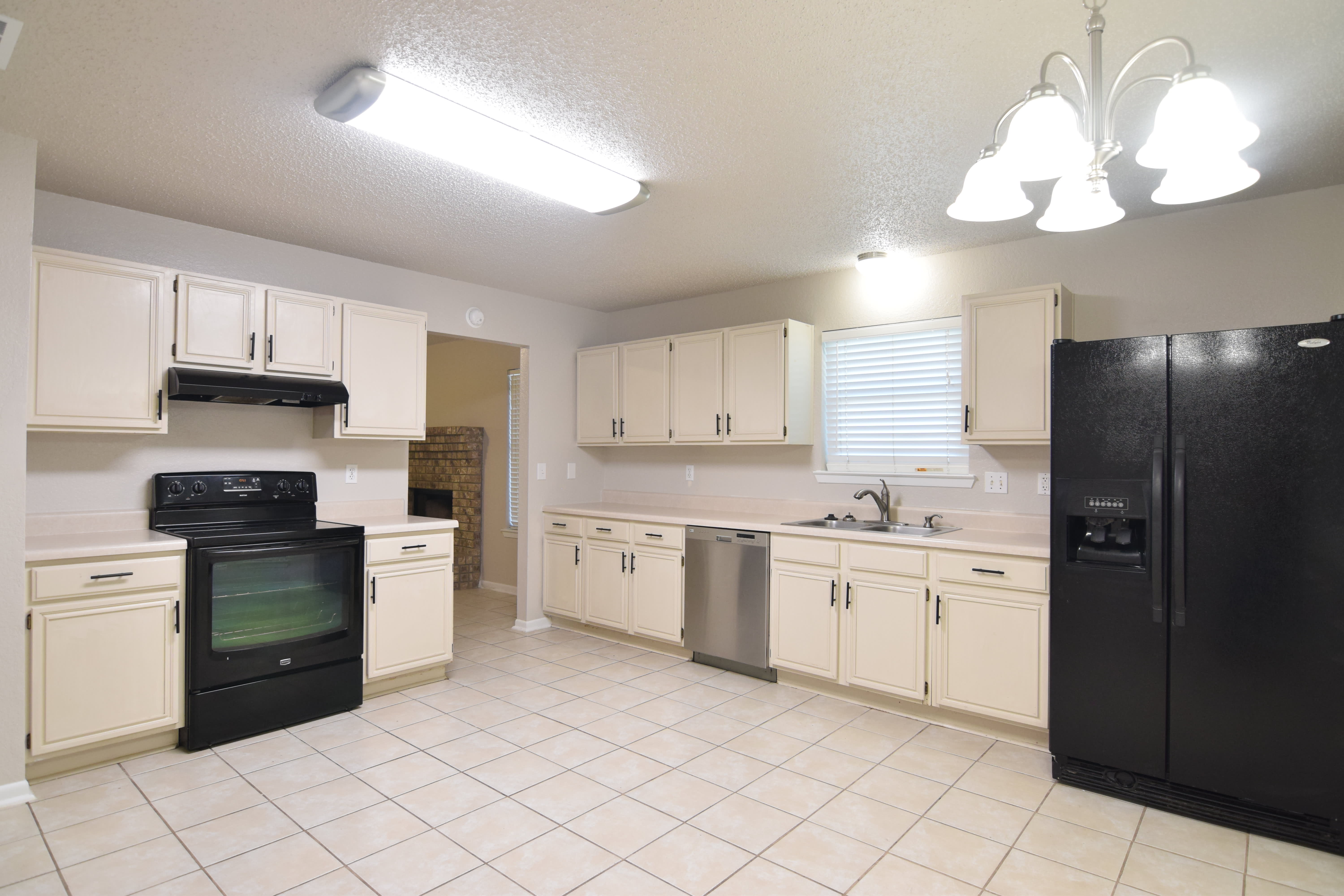2806 Fieldstone Dr – photo 4