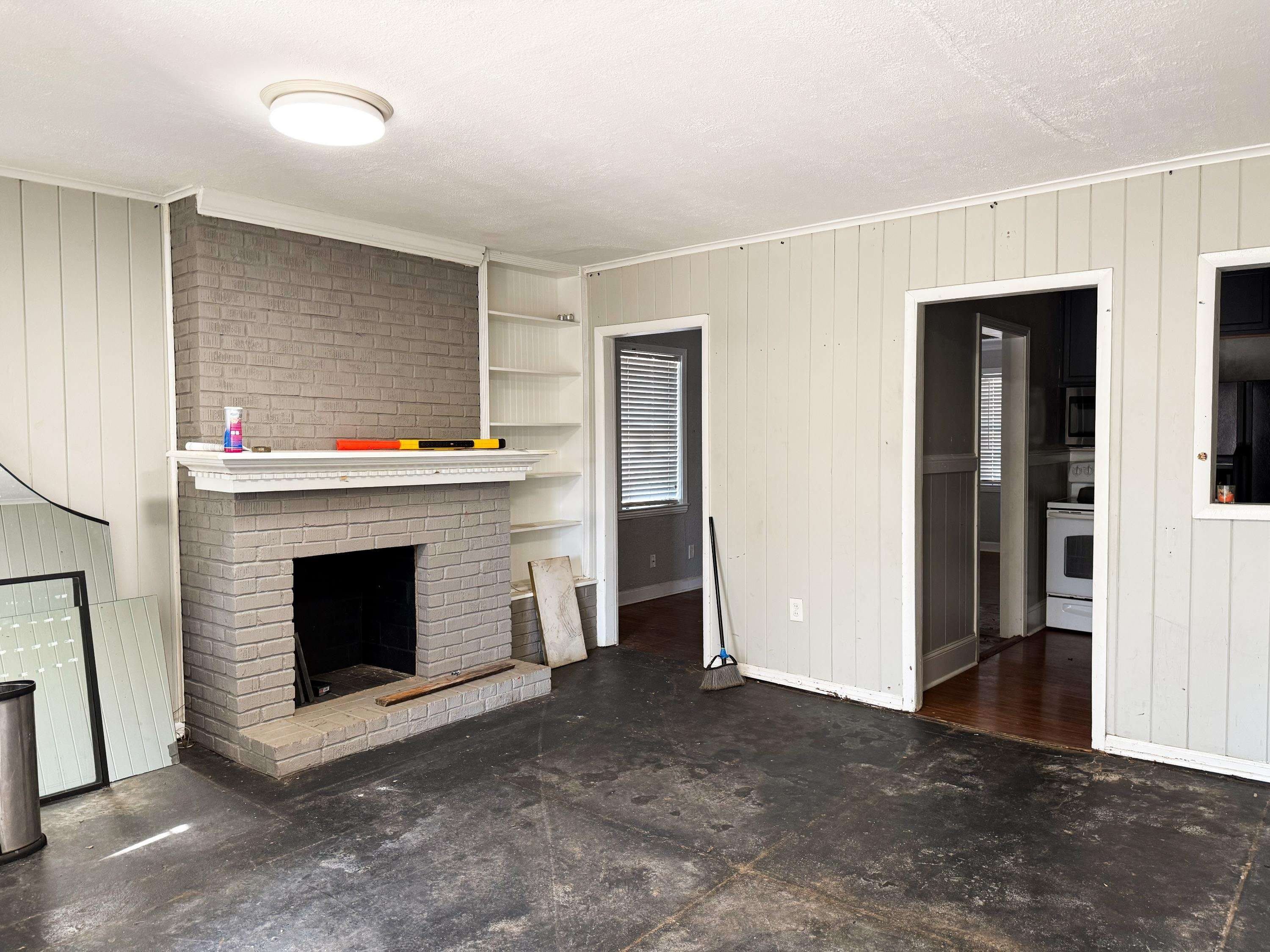 1027 WARING Rd – photo 2