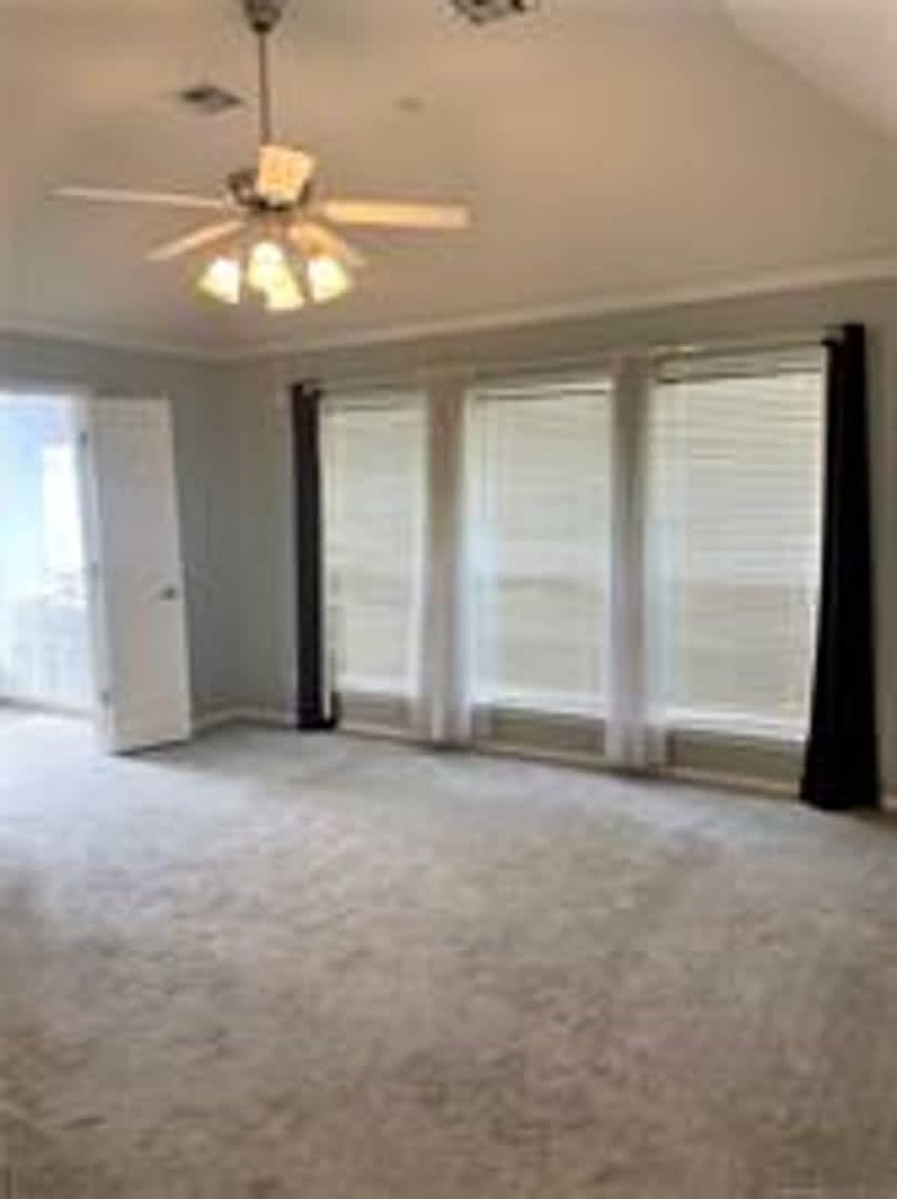 Beautifully Kept 1 5 Story Home With 3 Lg Bedrooms Game Room Could Be A 4Th Bedroom – photo 4
