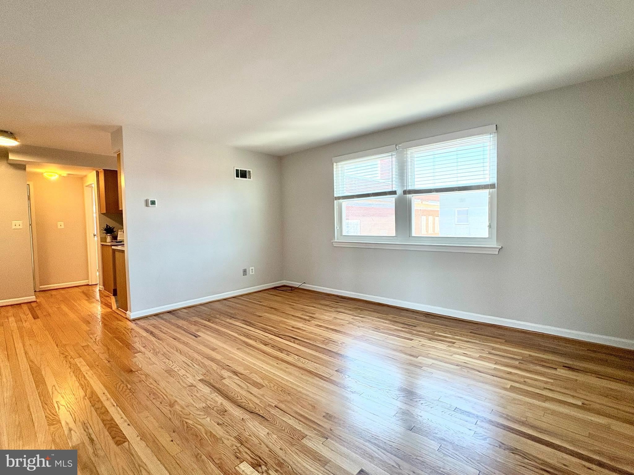 1627 MASSACHUSETTS Avenue SE – photo 5