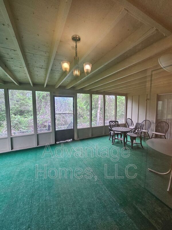 3212 N 68th St – photo 5