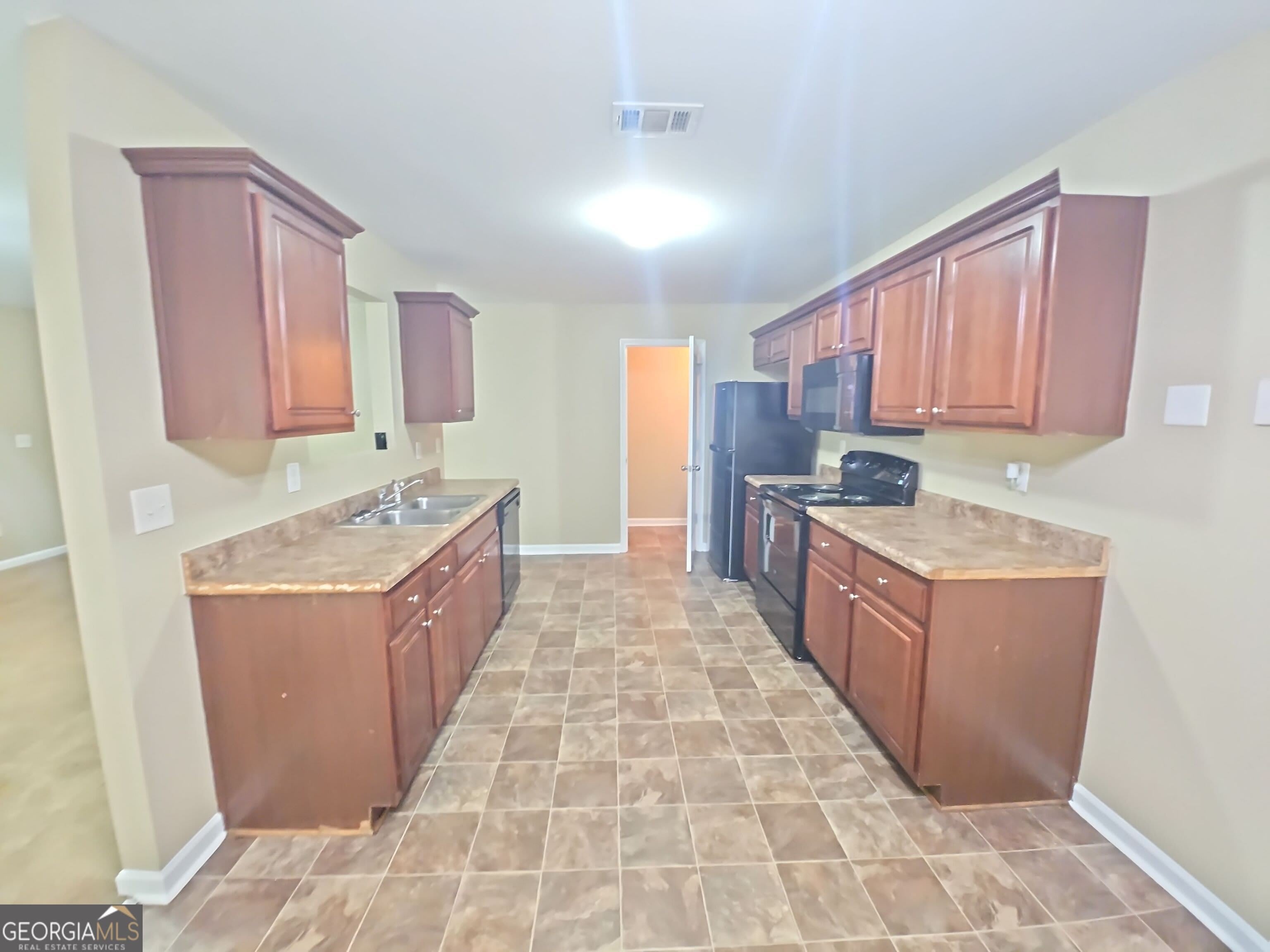 1098 McConaughy Court – photo 4