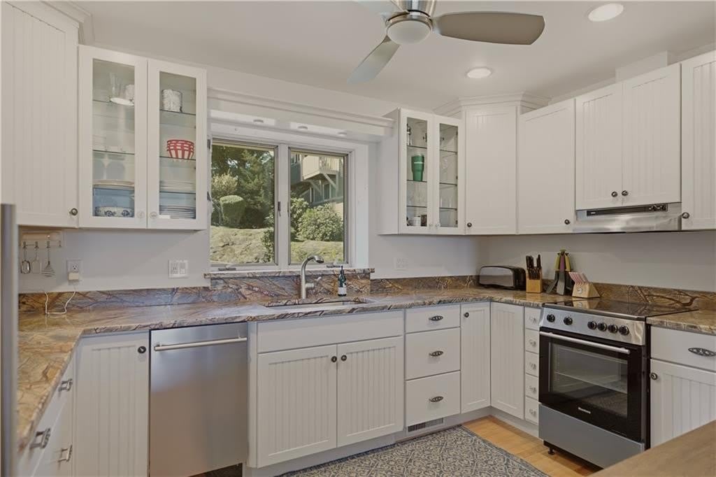 157 Harrison Avenue – photo 2