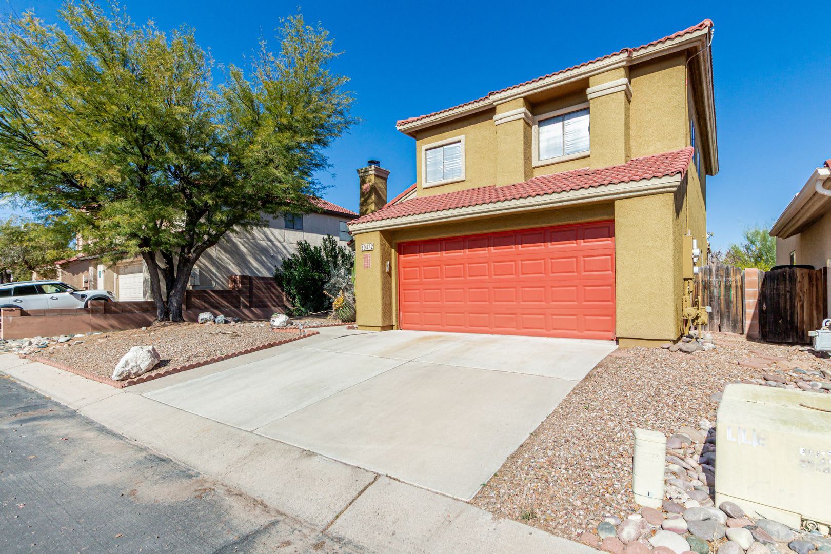 Oro Valley- 3 bedroom/ 3 bathroom home AVAILABLE MID AUGUST! – photo 3