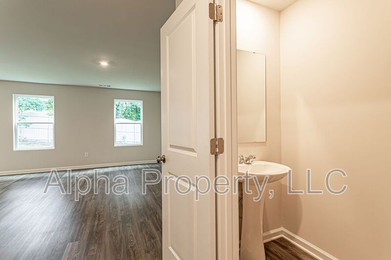 4107 Garrison Ln – photo 4