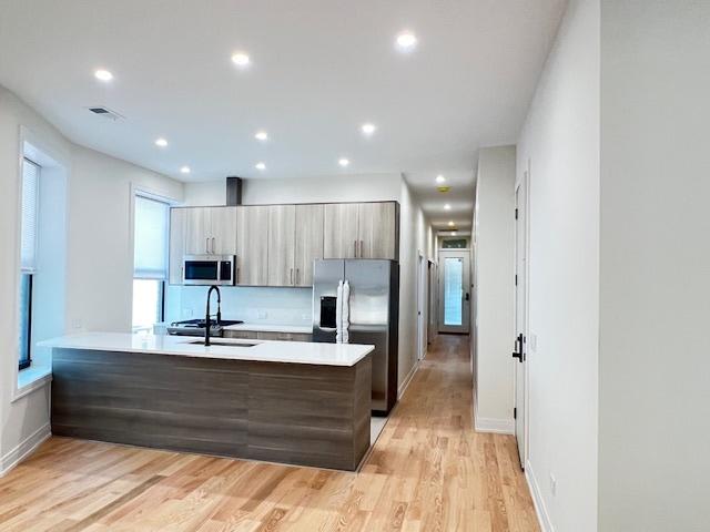 715 West Aldine Ave. – photo 5