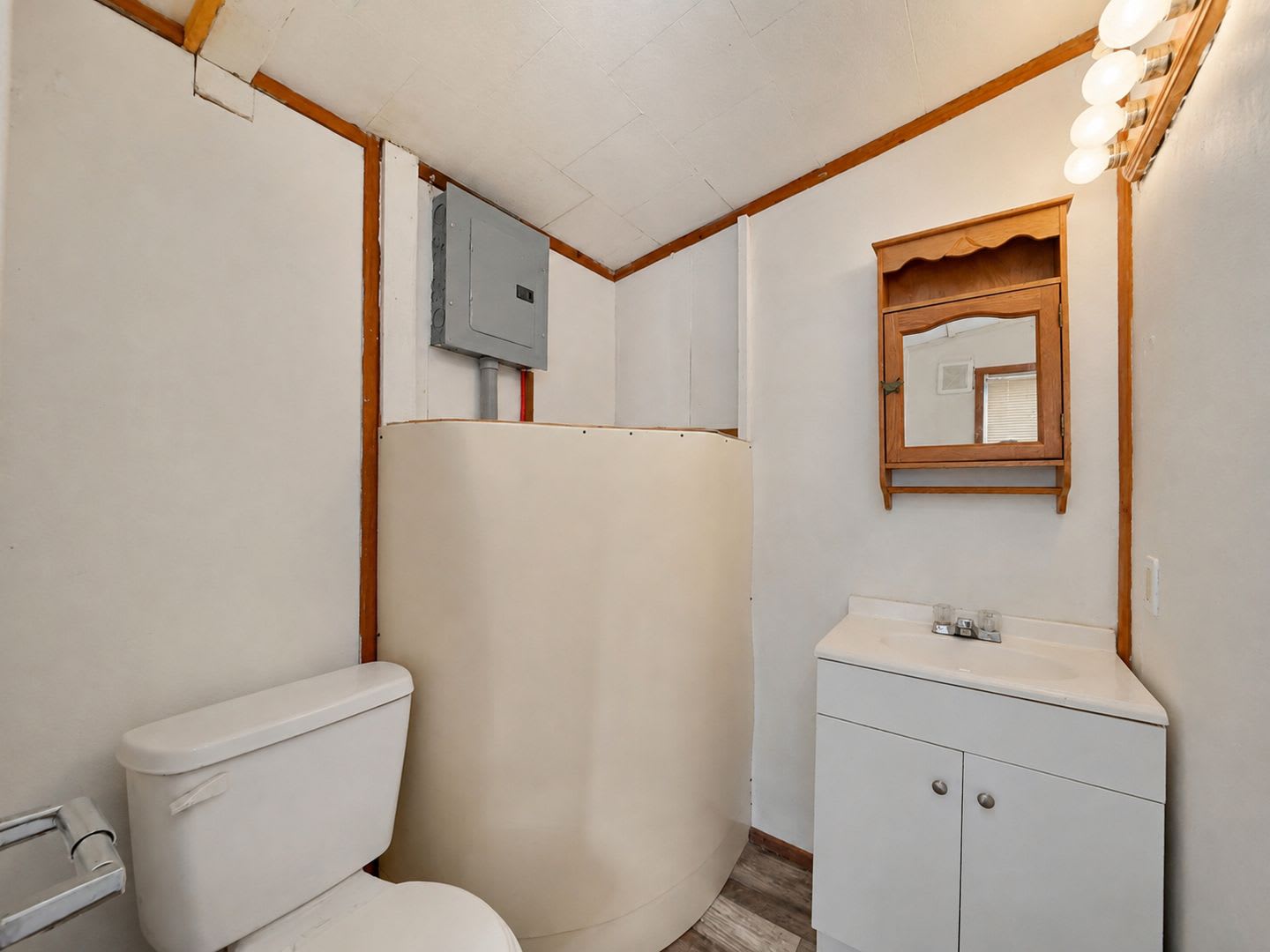 1 Bedroom Cottage In Southside – photo 5