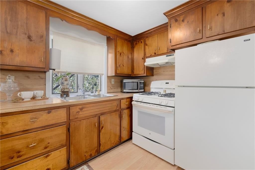 45 E Street – photo 5