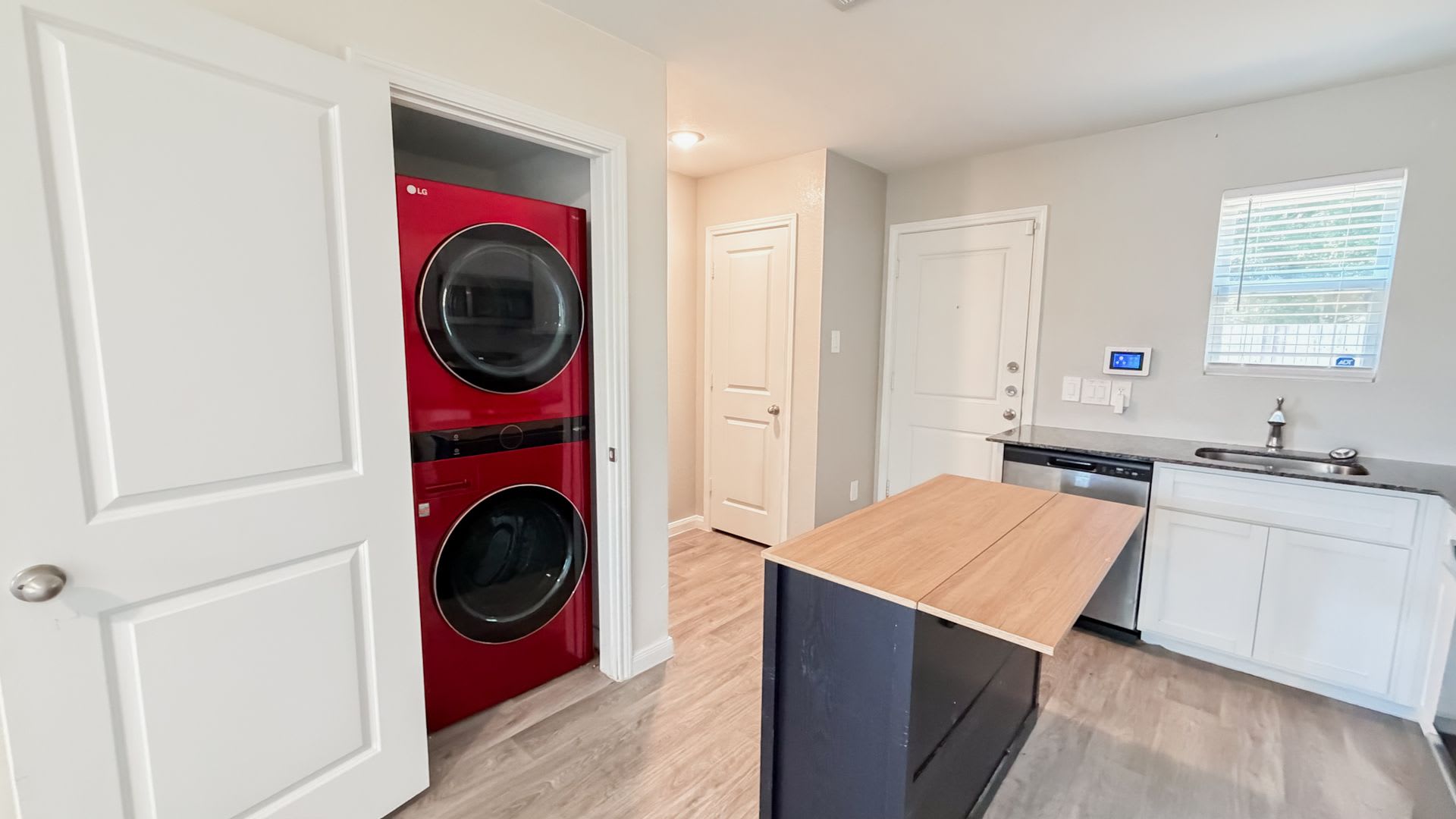 Affordable Conroe Rental Home with Practical Living Space – photo 5