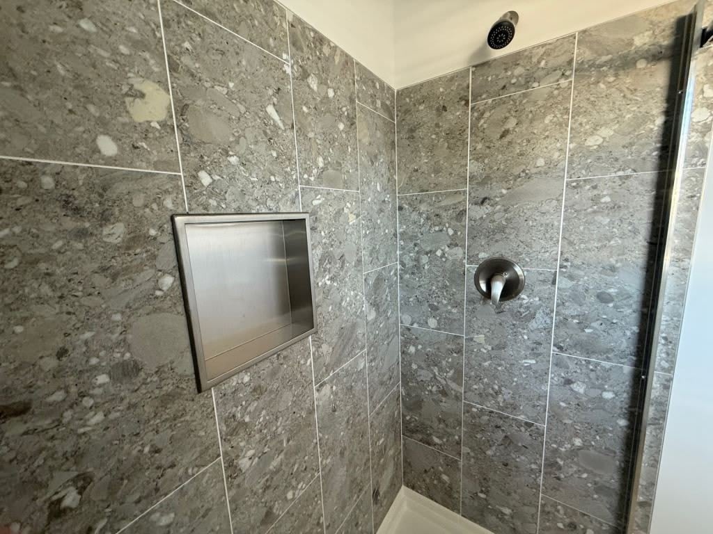 4208 Queens Way – photo 4