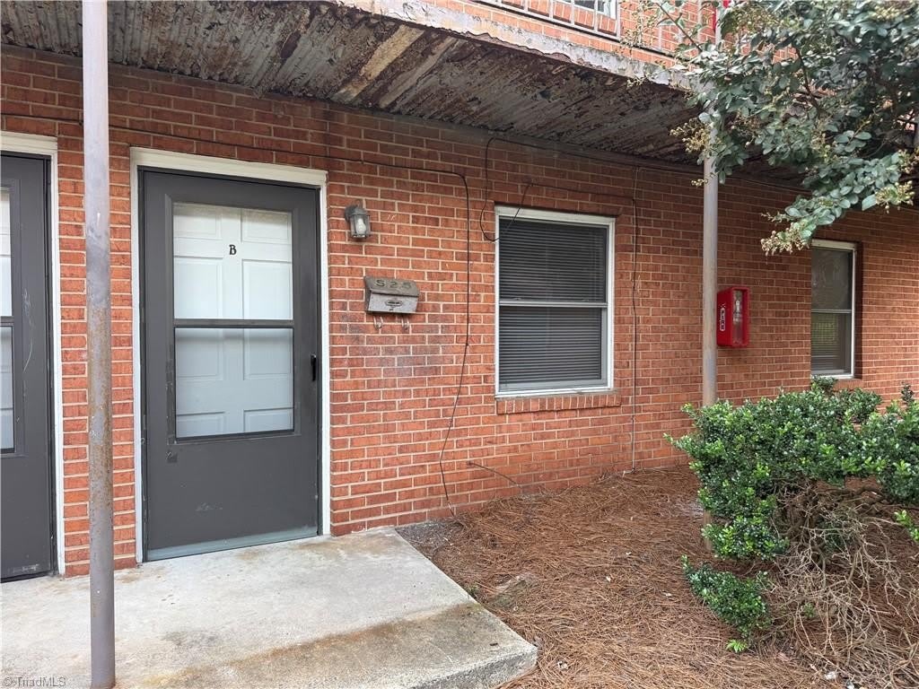 525 S Green Street – photo 2