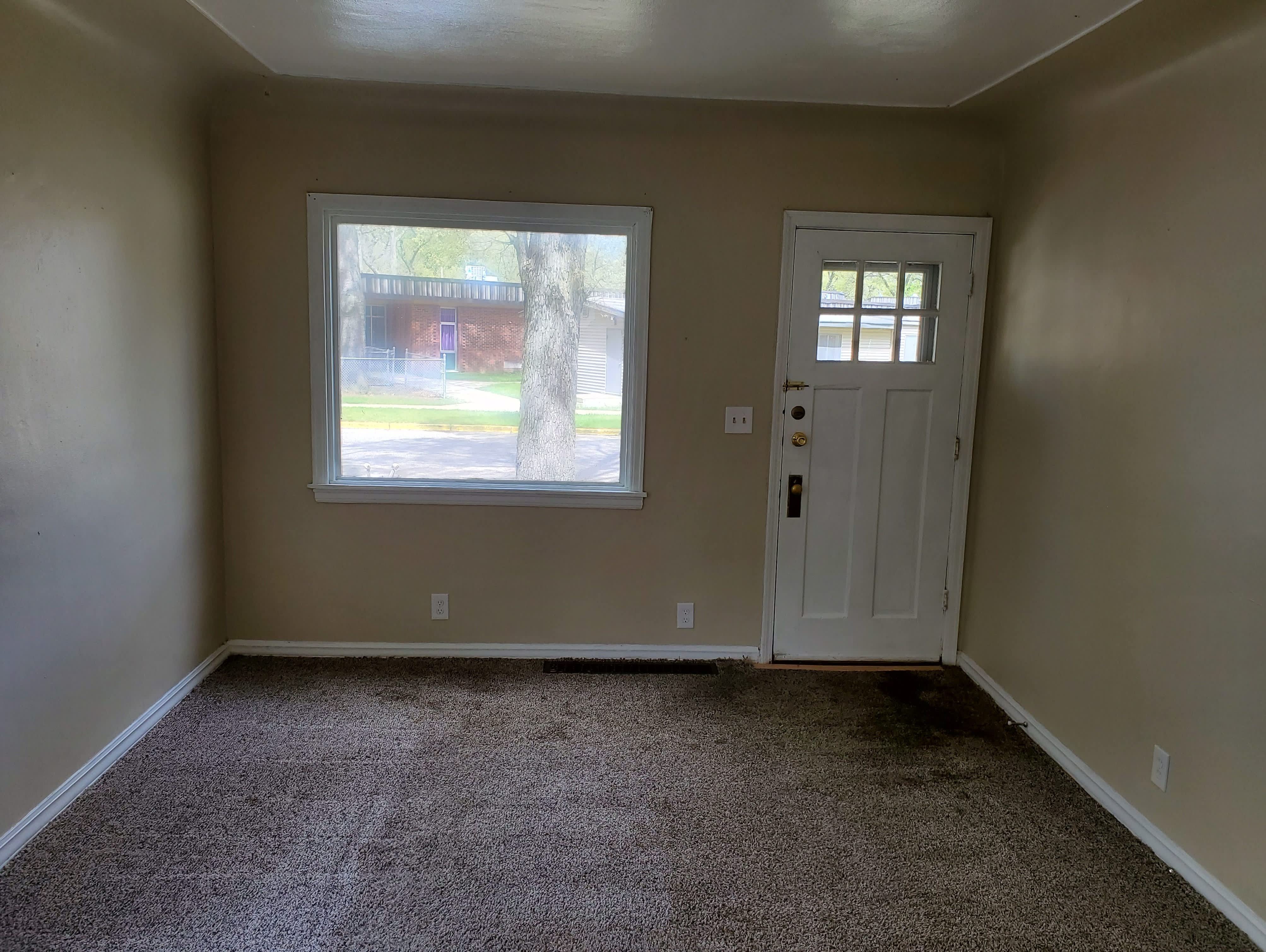 113 Harrison Blvd – photo 4