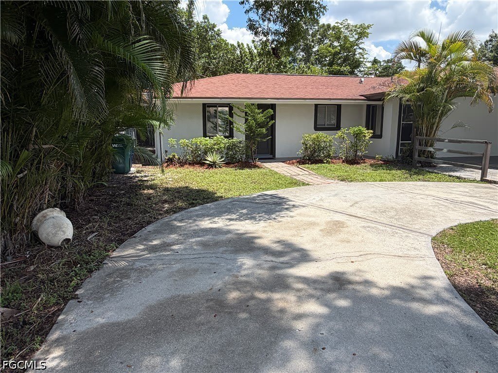5829 Casablanca Court – photo 2