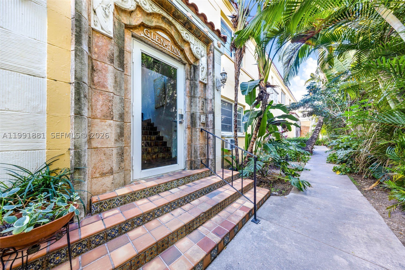 844 Jefferson Ave – photo 2