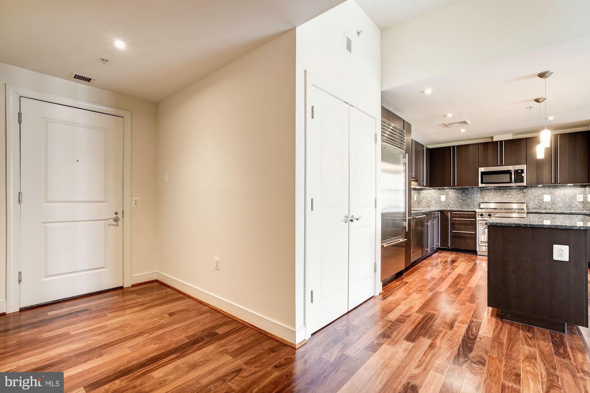 2425 L Street NW – photo 4