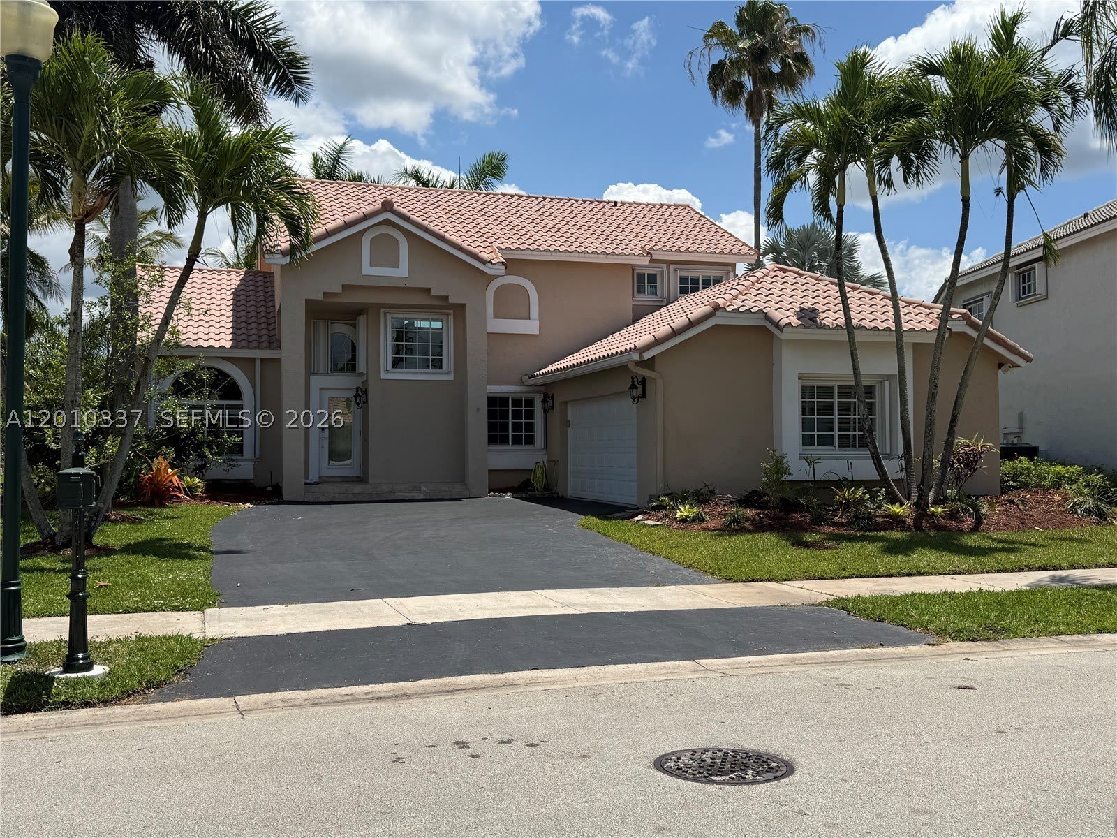 1070 Capistrano – photo 1