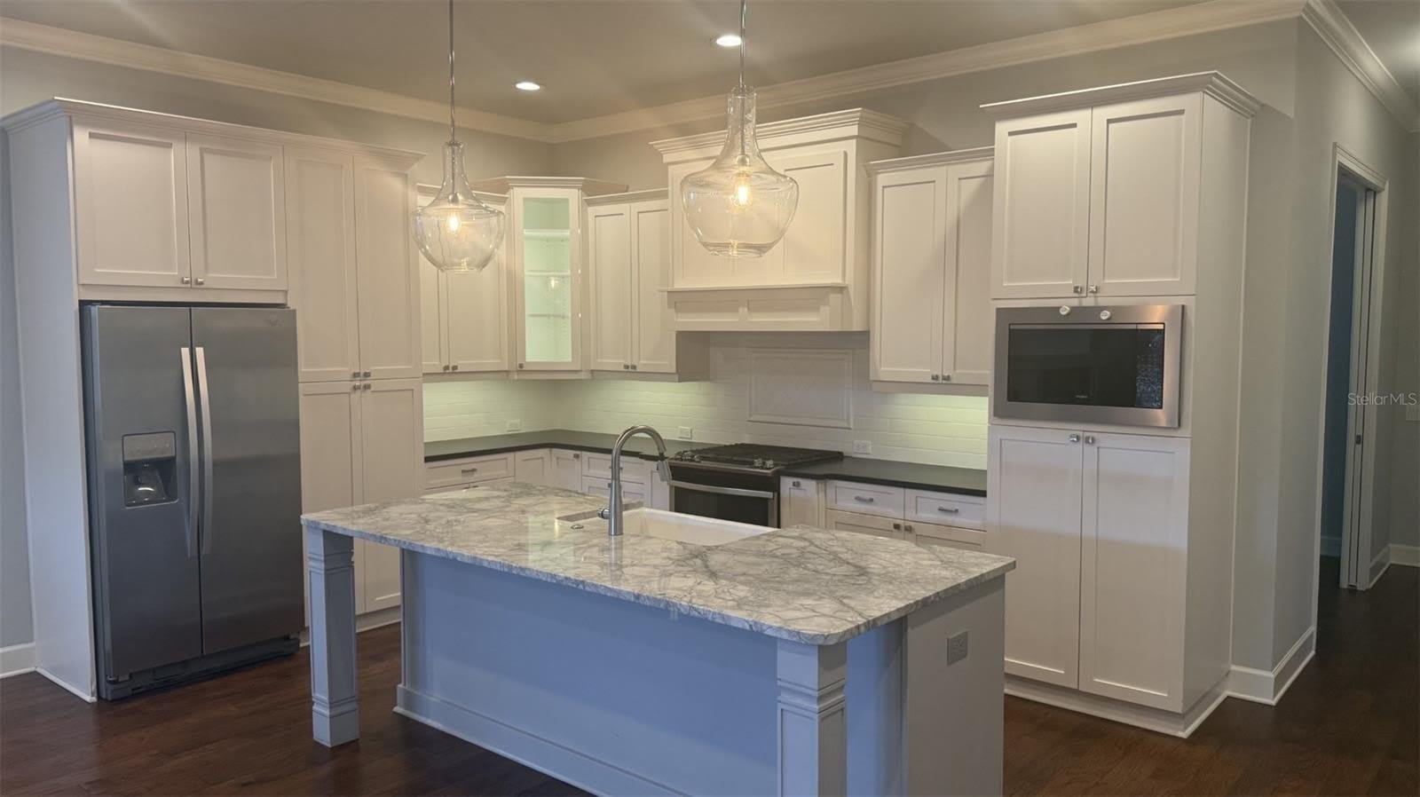 636 SW 128TH Terrace – photo 3
