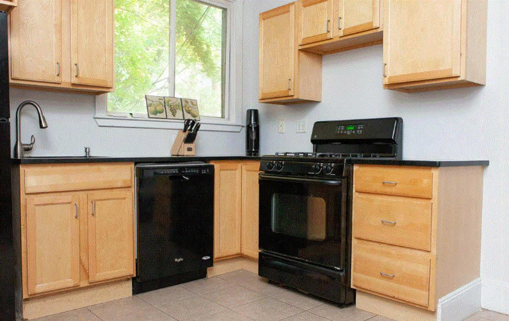 Charming 6 Bedroom – photo 4