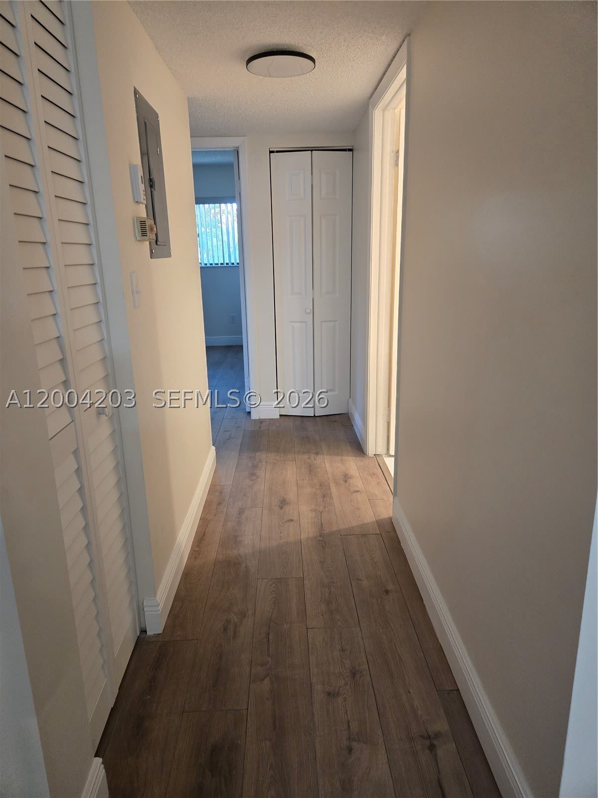 9610 S Belfort Cir – photo 5
