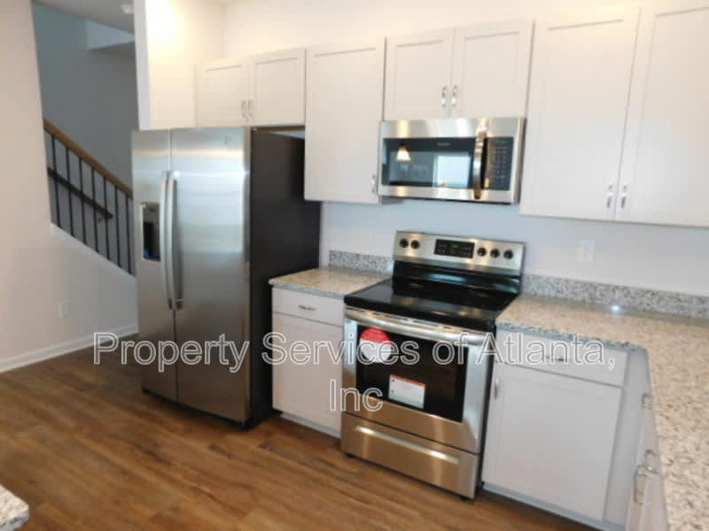 523 Ryan Ct – photo 5