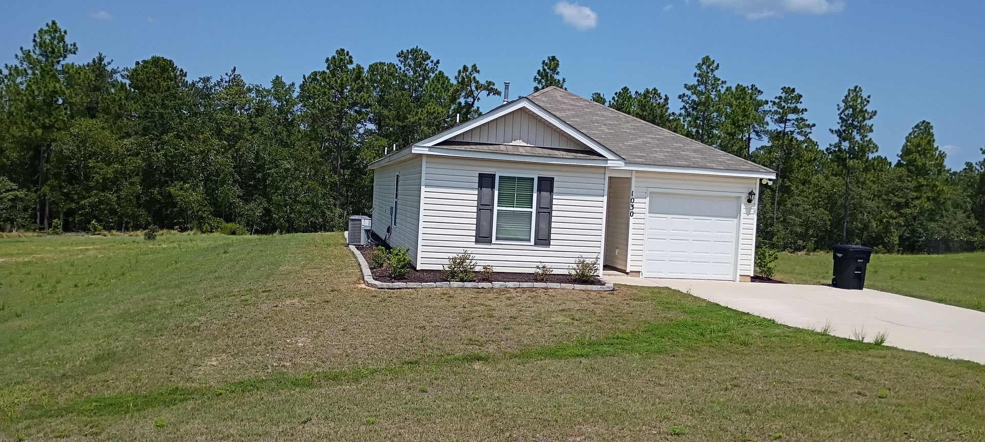 Adorable Three Bedroom Home Nestled in Lugoff SC – photo 2