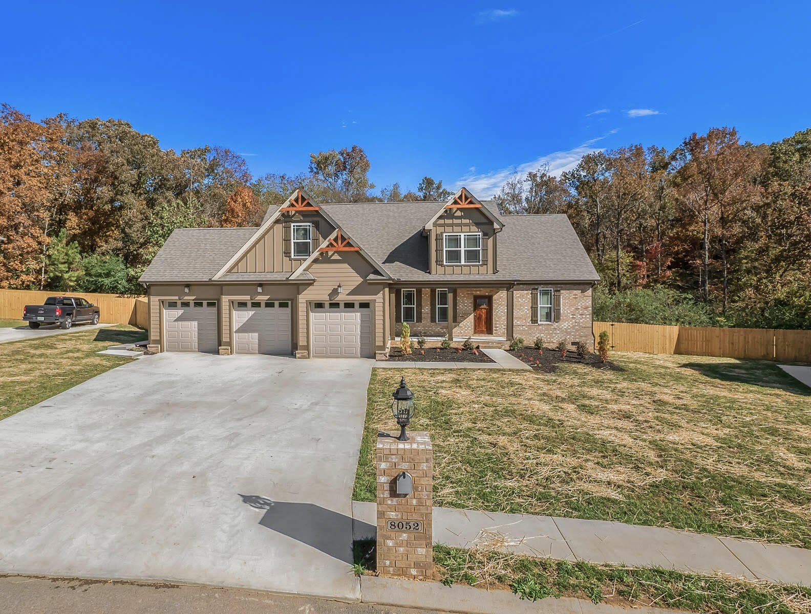 8052 Burgundy Circle – photo 2