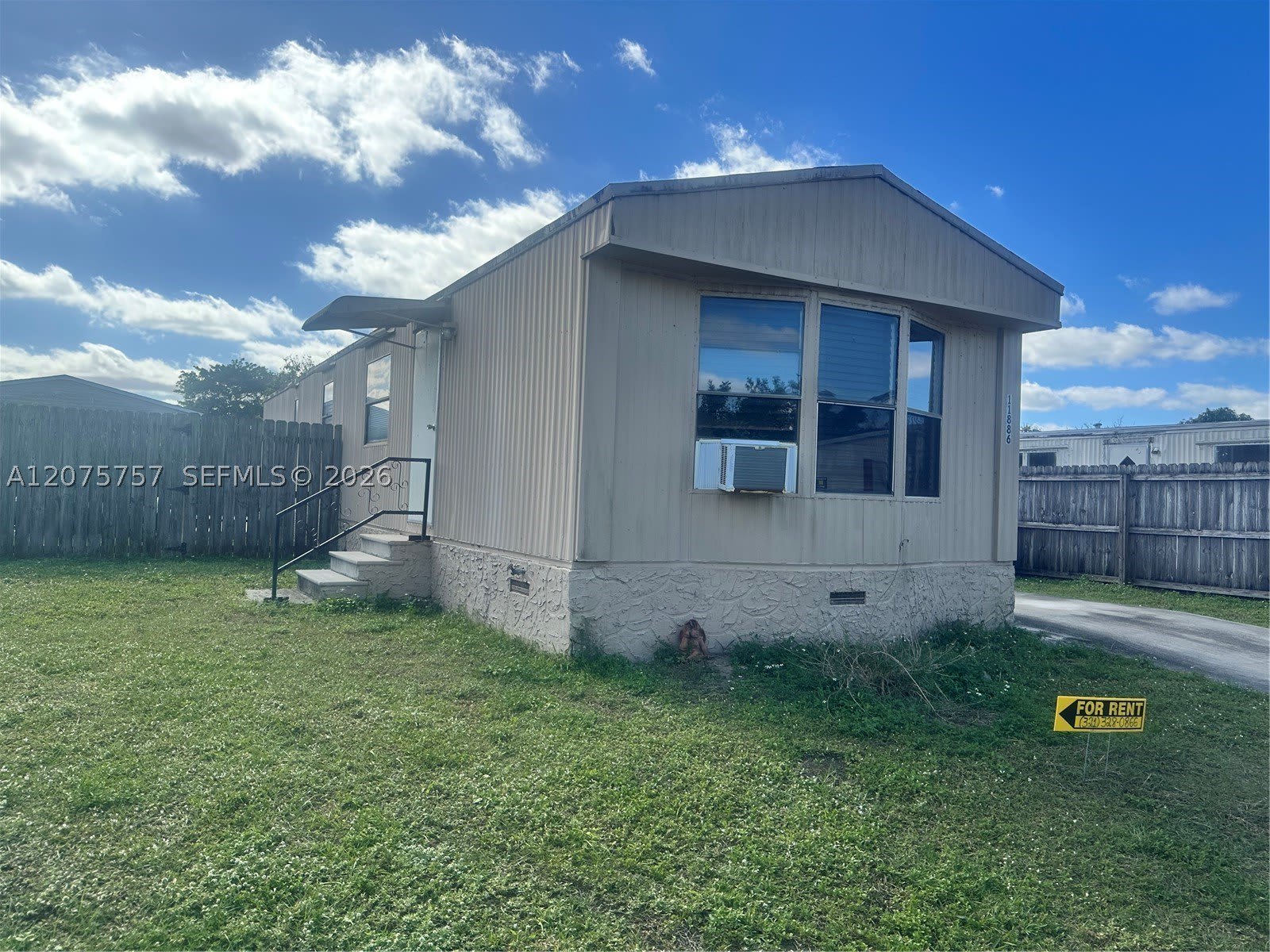 11886 Watergate Cir – photo 3