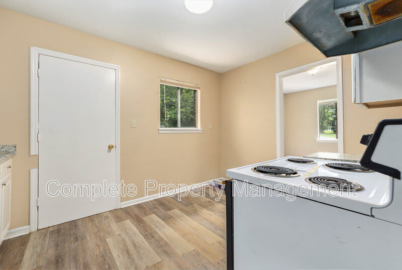 3400 Walnut Avenue Southwest – photo 4