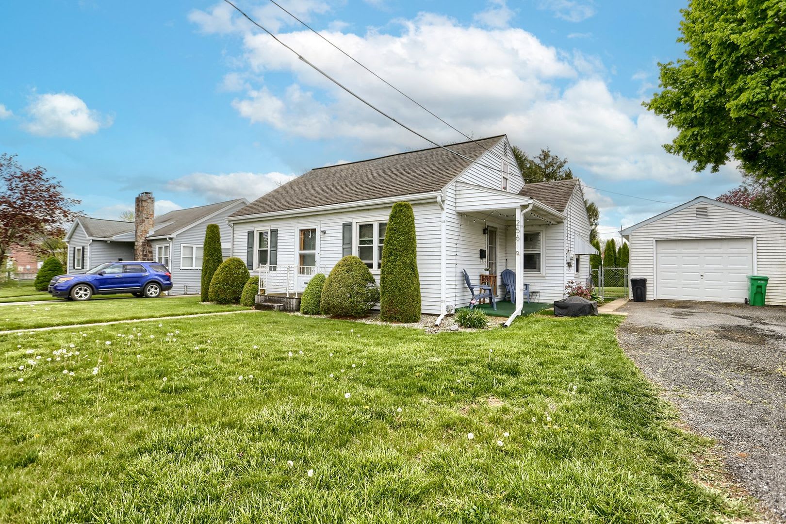 3 Bedroom Capcod – photo 2